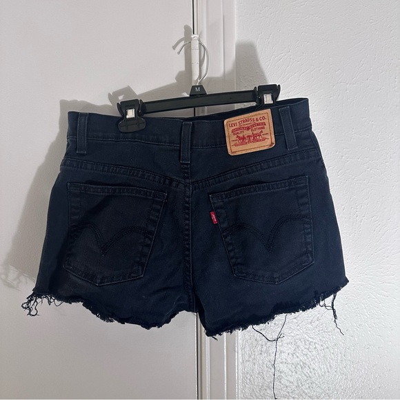 Levi’s Black Cut-Off Jean Shorts Non-Stretch Size 6 Relaxed Fit - Picture 4 of 8